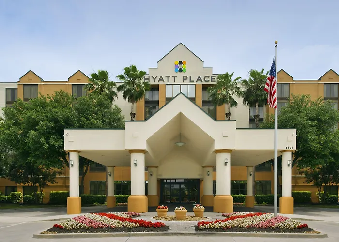 Hyatt Place Fort Worth / Cityview